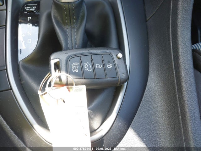 Hyundai Veloster 2.0 2019 KMHTG6AF3KU019731 Image 3
