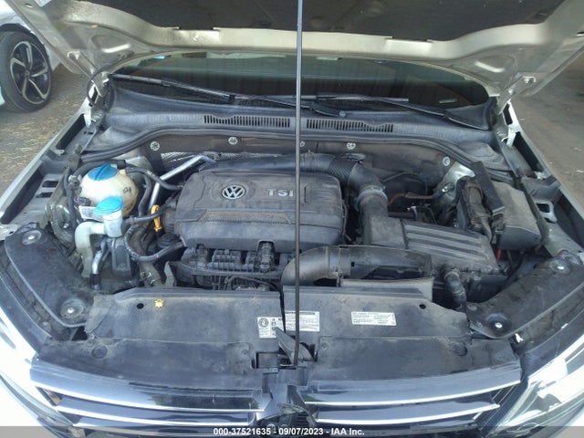 3VWD17AJ5FM415462 Volkswagen Jetta Sedan 1.8t Se W/connectivity
