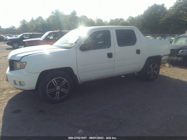 Honda Ridgeline Sport 2014 5FPYK1F7XEB010459 Image 2