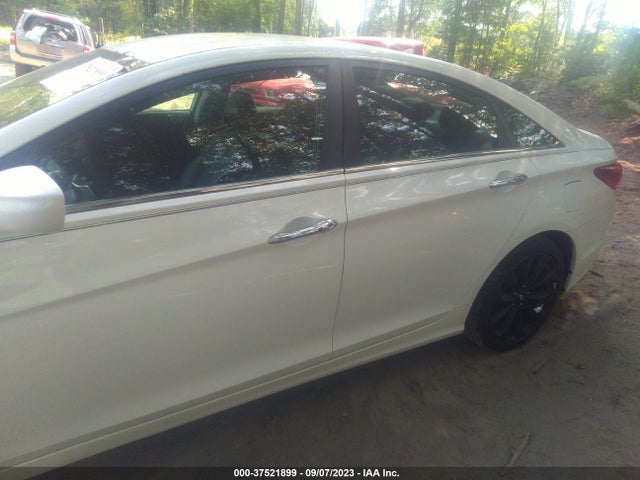 2011 HYUNDAI SONATA SE VIN: 5NPEC4AB1BH250468