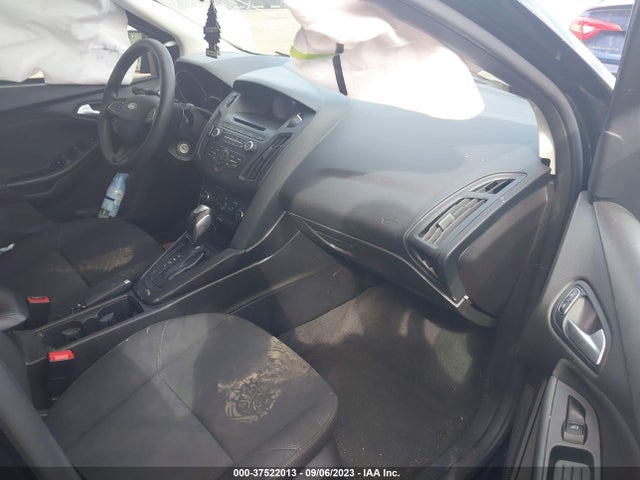 Ford FOCUS SE 2016 1FADP3F22GL204370 Image 11