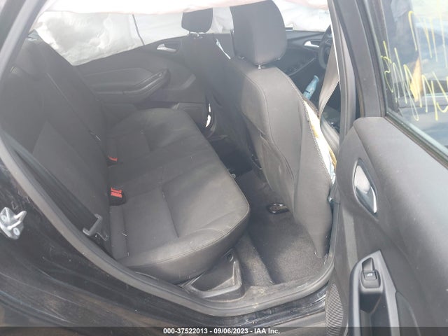 Ford FOCUS SE 2016 1FADP3F22GL204370 Image 14