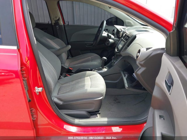 Chevrolet SONIC LT 2014 1G1JC5SH7E4222166 Image 5