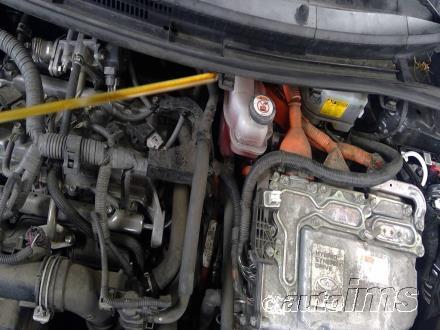 Toyota Prius C One/two/three/four 2018 JTDKDTB32J1606675 Image 9