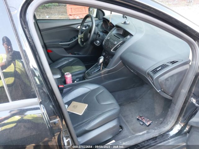 1FADP3K28GL404739 Ford FOCUS SE