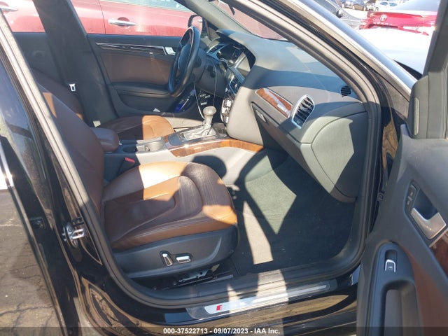 WAUBFAFL3FN028558 Audi A4 PREMIUM