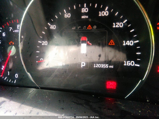 KIA SORENTO SX 2016 5XYPKDA57GG101812 Image 16