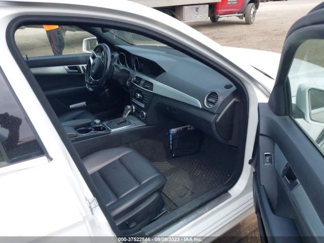 WDDGF8AB7EA888653 Mercedes-Benz C-class C 300