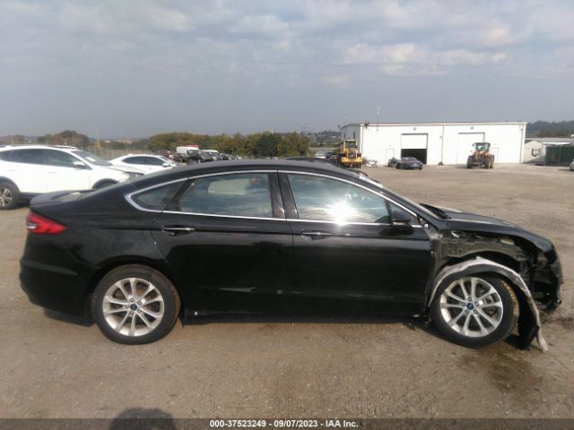 3FA6P0SU1KR213022 Ford Fusion Energi Titanium
