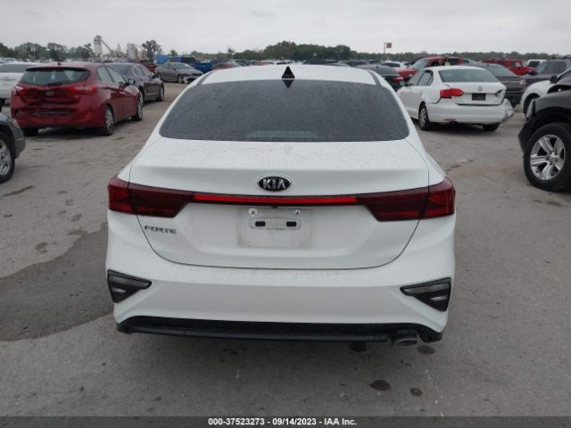 3KPF24AD9ME262867 KIA Forte Lxs