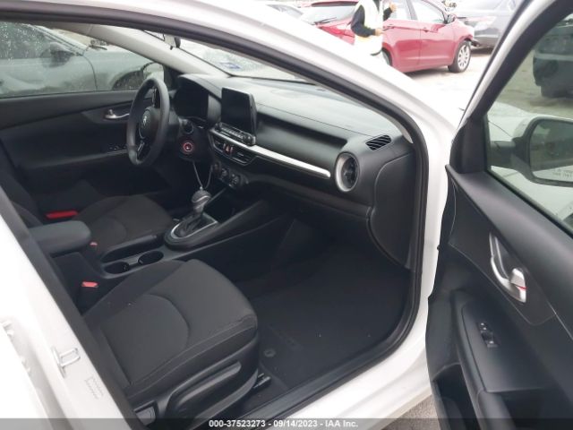 3KPF24AD9ME262867 KIA Forte Lxs