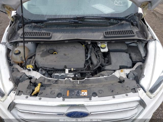 1FMCU9HD0JUB30718 Ford ESCAPE SEL