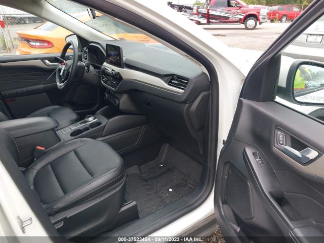 2022 FORD ESCAPE 1FMCU9CZ7NUA90484 Photo 4