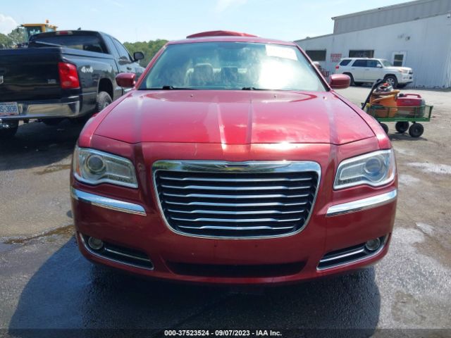 2C3CCAAG5EH203611 Chrysler 300