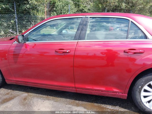 2C3CCAAG5EH203611 Chrysler 300