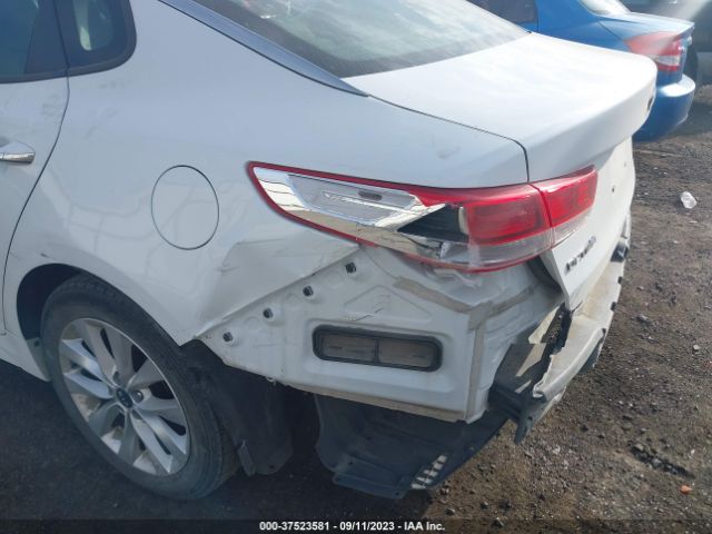 5XXGT4L33GG081765 KIA Optima Lx