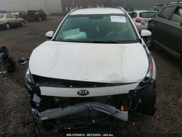 KNDCC3LC5H5047857 KIA NIRO EX