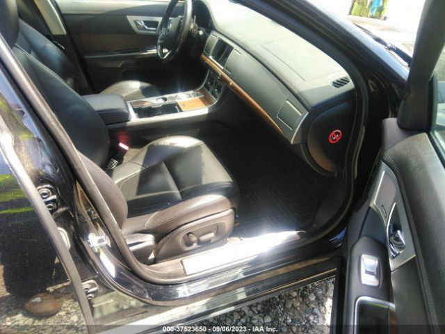 SAJWJ0EF1E8U18565 Jaguar Xf V6 Sc
