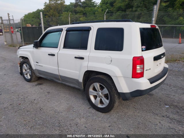2011 JEEP PATRIOT 1J4NF1GB6BD100675 Photo 2