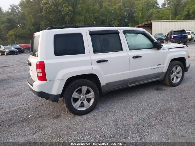 2011 JEEP PATRIOT 1J4NF1GB6BD100675 Photo 3