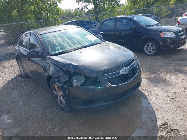 2014 1G1PC5SB3E7162780 main image