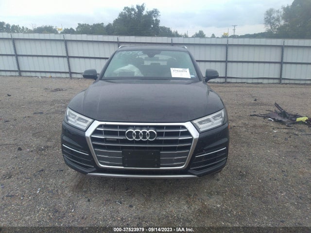 WA1BNAFY0K2032218 Audi Q5 45 Premium