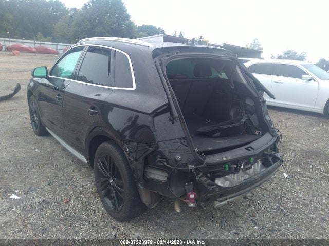 WA1BNAFY0K2032218 Audi Q5 45 Premium