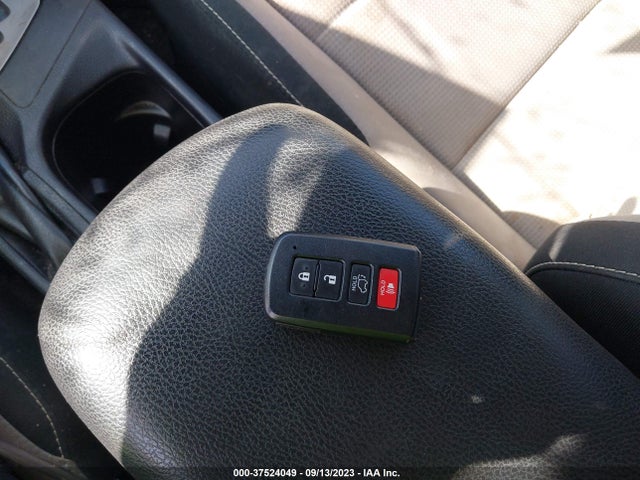 Toyota Rav4 Xle 2017 2T3RFREV1HW589324 Image 11