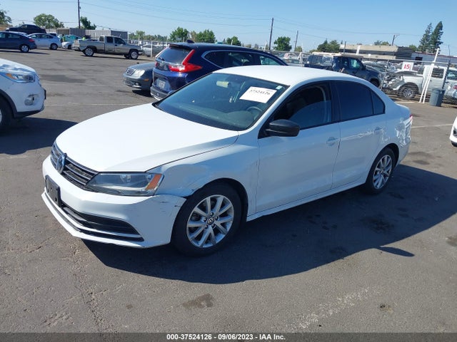 3VWD17AJXFM347983 Volkswagen Jetta Sedan 1.8t Se