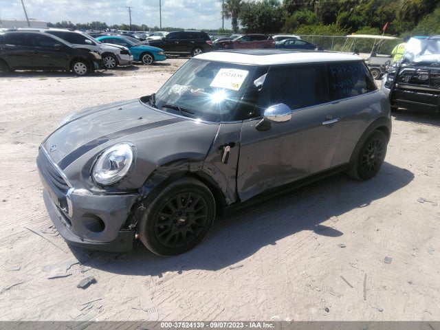 2018 MINI HARDTOP 2 DOOR WMWXP5C54J2G61860 Photo 1