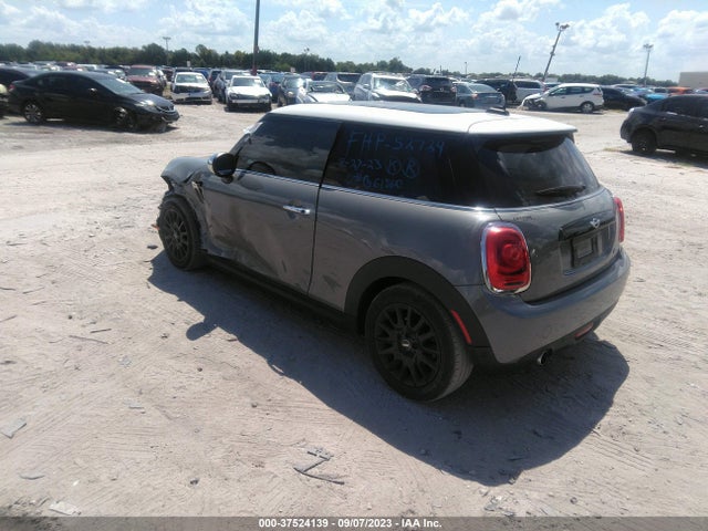2018 MINI HARDTOP 2 DOOR WMWXP5C54J2G61860 Photo 2