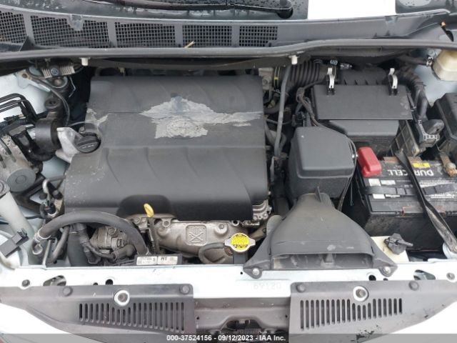 5TDKK3DC8FS690529 Toyota SIENNA LE