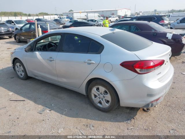 3KPFK4A76JE201207 KIA FORTE LX