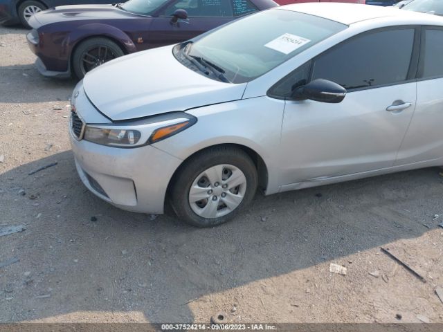 3KPFK4A76JE201207 KIA FORTE LX