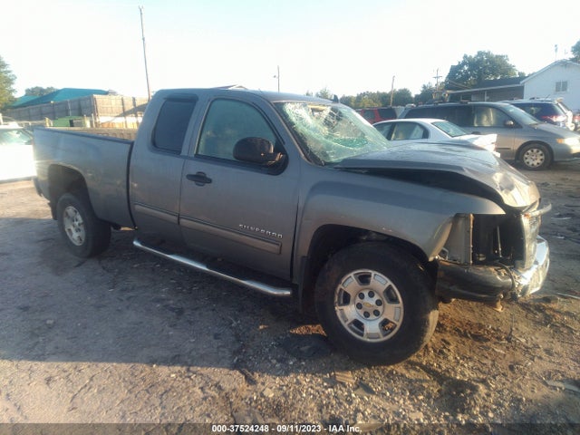 2013 CHEVROLET SILVERADO 1500 LT VIN: 1GCRCSE06DZ340127