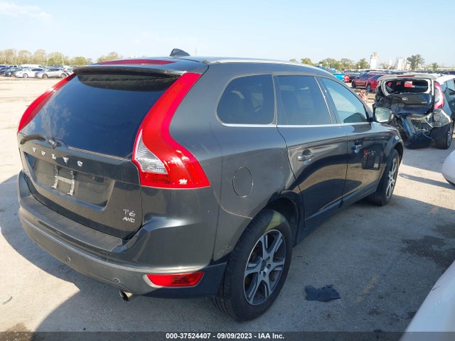 2013 VOLVO XC60 T6/T6 PLATINUM/T6 PREMIER PLUS/T6 R-DESIGN/T6 R-DESIGN PLATINUM/T6 R-DESIGN PREMIER PLUS VIN: YV4902DZ5D2442842