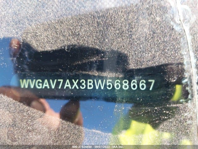2011 VOLKSWAGEN TIGUAN SEL W/PREMIUM NAVI VIN: WVGAV7AX3BW568667