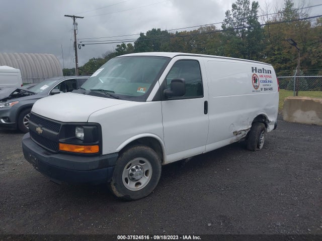 Chevrolet Express 2500 Work Van 2014 1GCWGFCA0E1141486 Image 2