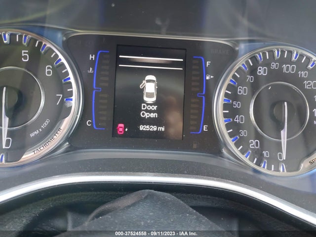 Chrysler 200 Limited 2015 1C3CCCABXFN737521 Image 7