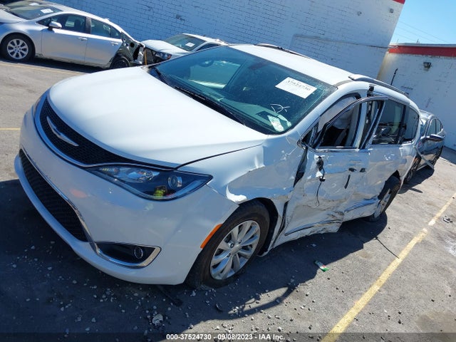 2C4RC1BG3HR540099 Chrysler Pacifica Touring-l