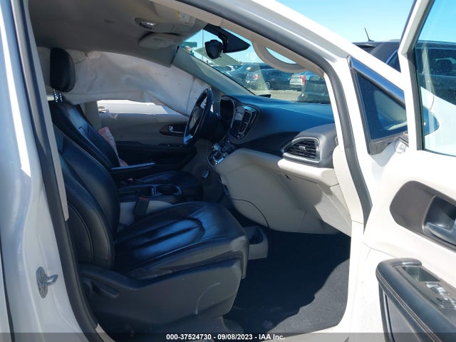 2C4RC1BG3HR540099 Chrysler Pacifica Touring-l
