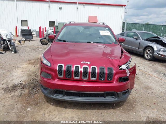 1C4PJLCB2GW377107 Jeep Cherokee Latitude