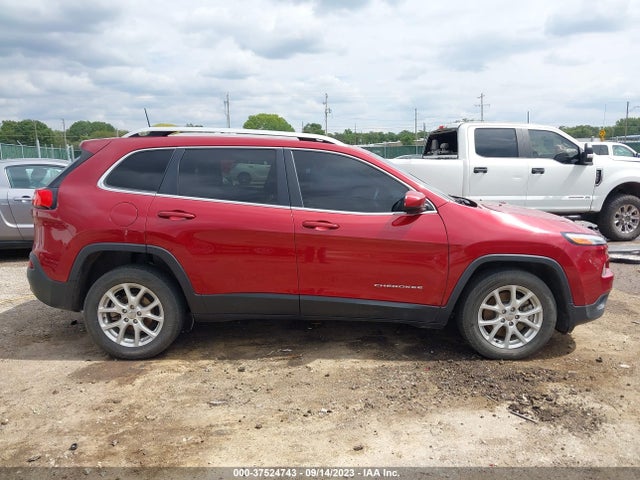 1C4PJLCB2GW377107 Jeep Cherokee Latitude