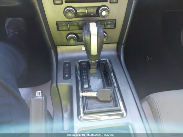 1ZVBP8AM7E5321738 Ford Mustang V6