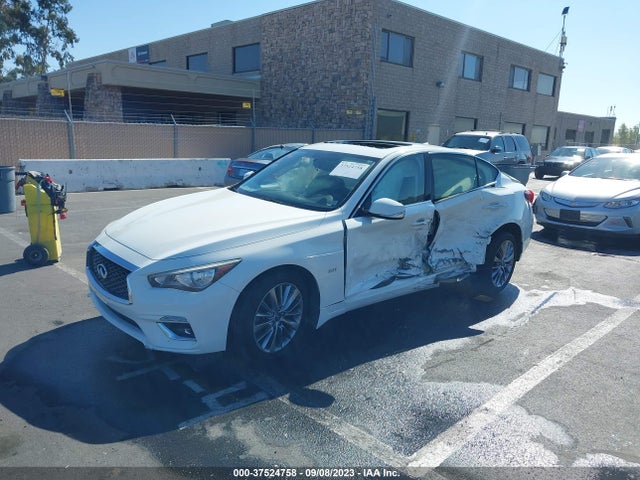 Infiniti Q50 3.0t Luxe 2019 аукцион фото