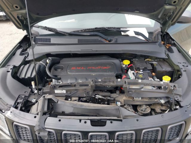 3C4NJDDB1JT212710 Jeep Compass Trailhawk