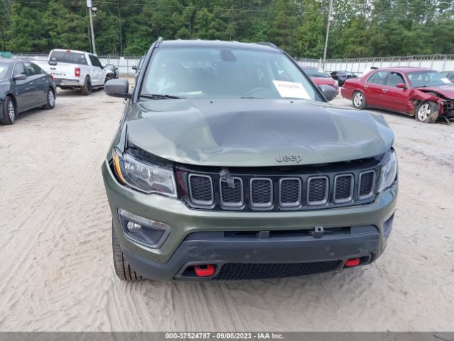 3C4NJDDB1JT212710 Jeep Compass Trailhawk