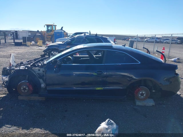 WAUCGAFR8EA060675 Audi S5 Premium Plus