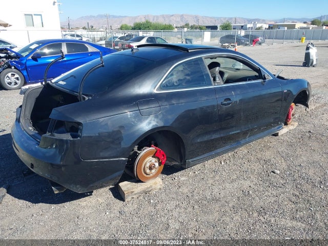 WAUCGAFR8EA060675 Audi S5 Premium Plus