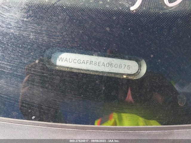 WAUCGAFR8EA060675 Audi S5 Premium Plus
